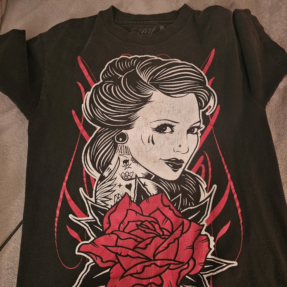Vintage Y2K Tattoo Girl Shirt Rose Fatal Punk Goth Art Tee